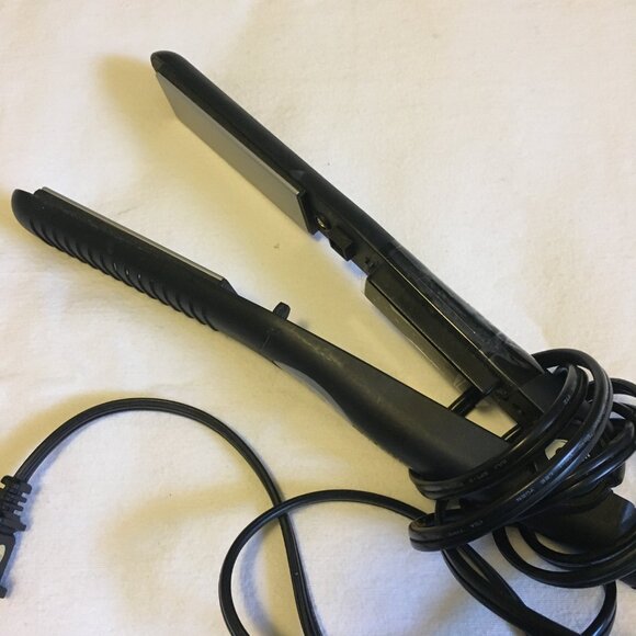 Durabrand Hair Straightener - Picture 3 of 11